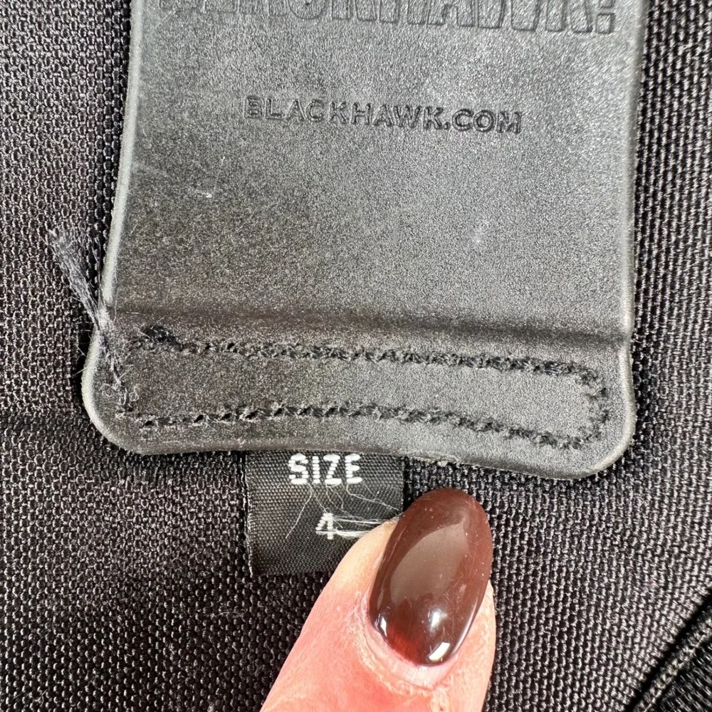 BLACKHAWK! Nylon Hip Holster Black Size‎ 4 RH Right Handed Revolver Hand Gun